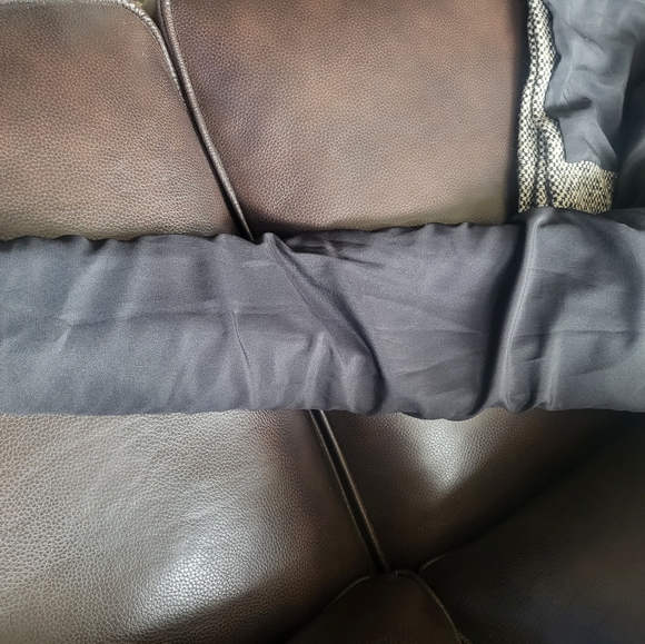 Emanuel Ungaro women's trench coat. Belted. - Picture 7 of 11